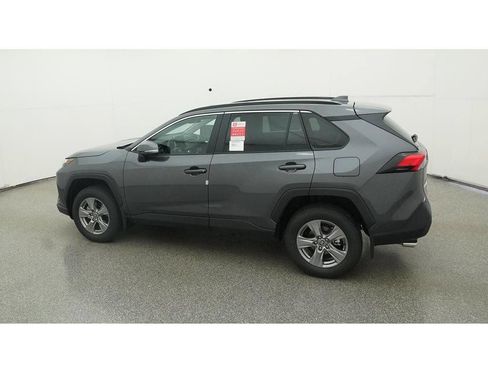 Used 2024 Toyota RAV4 XLE w/ Convenience Package FWD image 6