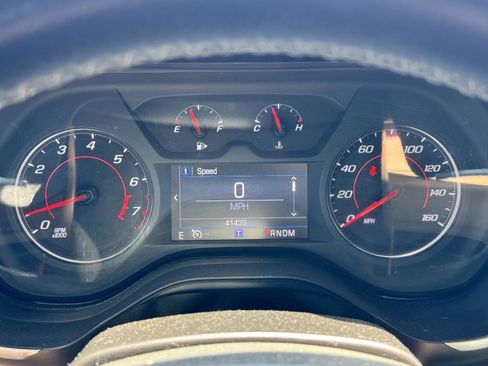 Used 2021 Chevrolet Camaro LT RWD image 10