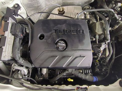 Used 2024 Buick Encore GX Preferred w/ Comfort Package image 28