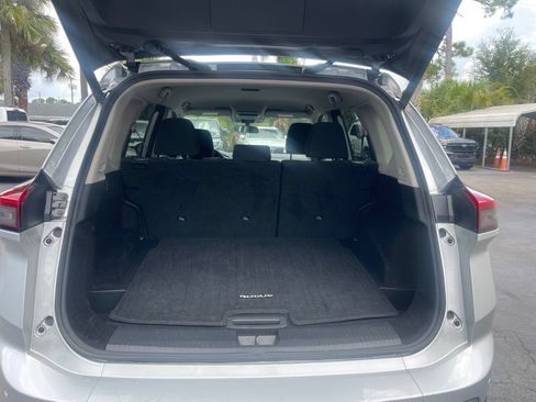 Used 2025 Nissan Rogue SV AWD/4WD image 5