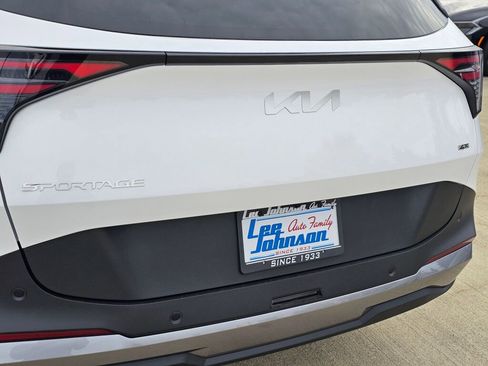 New 2026 Kia Sportage EX w/ EX Panorama Roof Package image 26