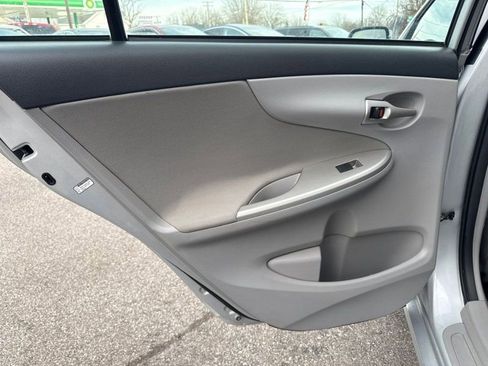 Used 2013 Toyota Corolla LE image 13