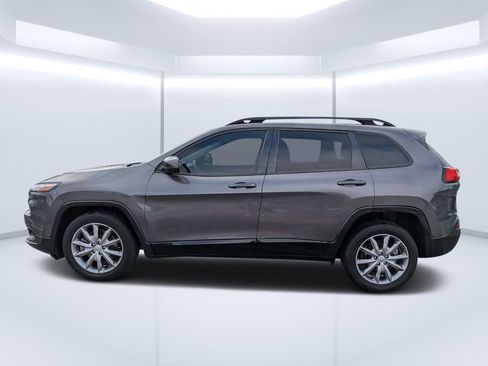 Used 2018 Jeep Cherokee Latitude image 6