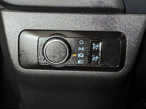 Used 2025 Ford Escape ST-Line w/ Tech Pack #1 FWD image 20