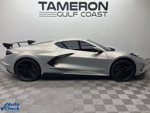 Used 2023 Chevrolet Corvette Stingray w/ Z51 Performance Package image 23