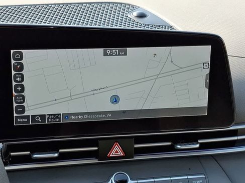 Used 2024 Hyundai Elantra SEL image 16