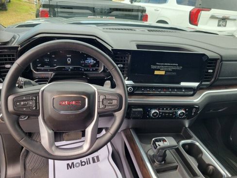 Used 2024 GMC Sierra 1500 SLT w/ SLT Premium Plus Package image 11