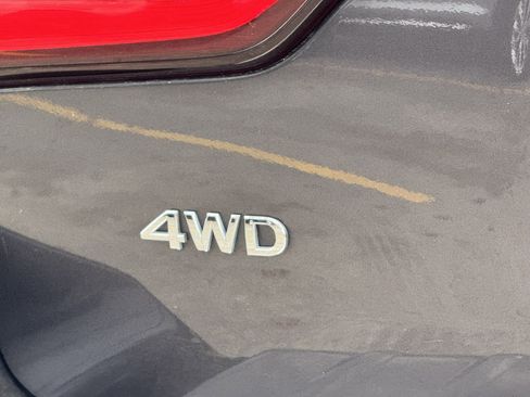 Used 2024 INFINITI QX80 Luxe image 7