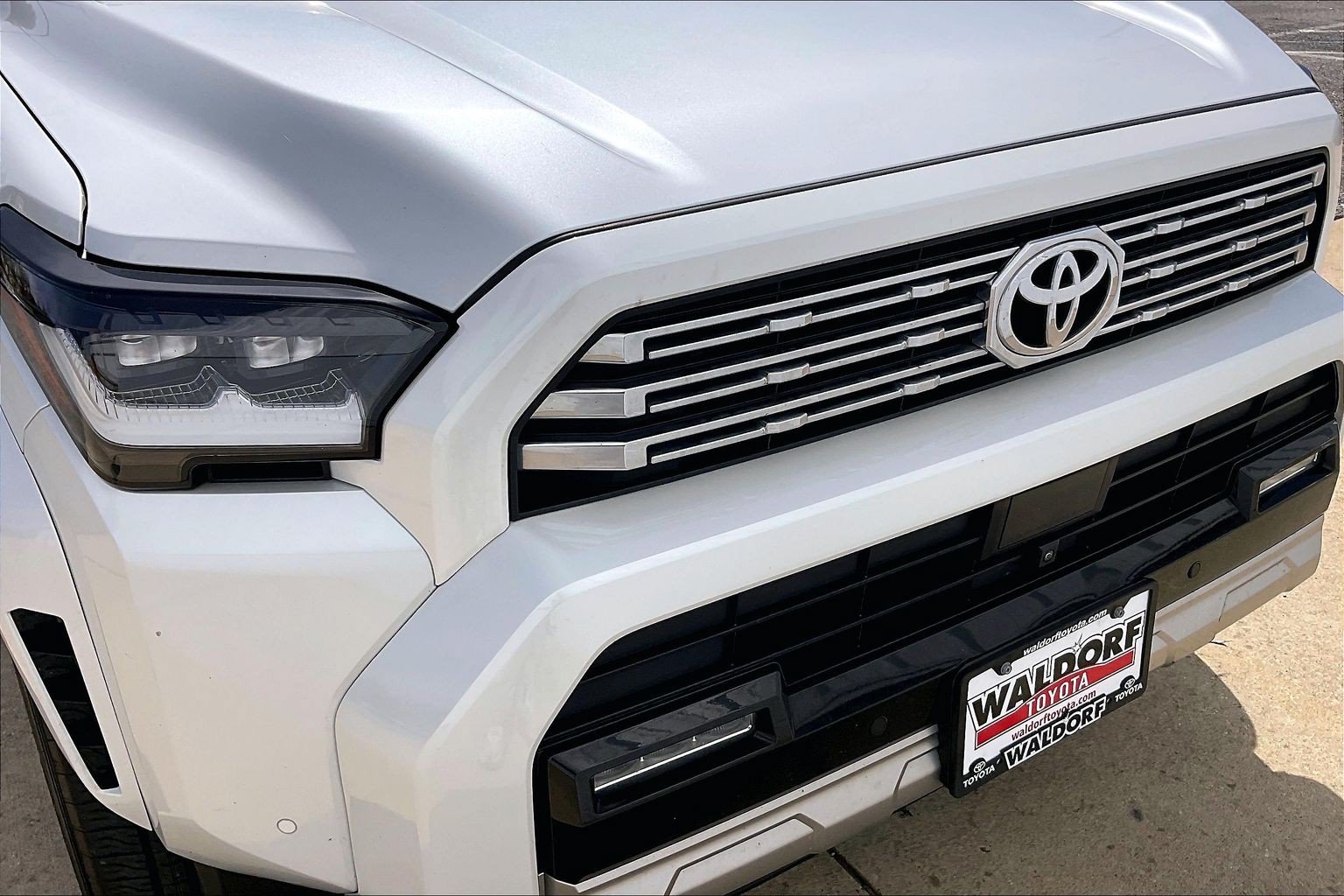 Used 2025 Toyota 4Runner Limited w/ Tow Technology Package AWD/4WD image 35