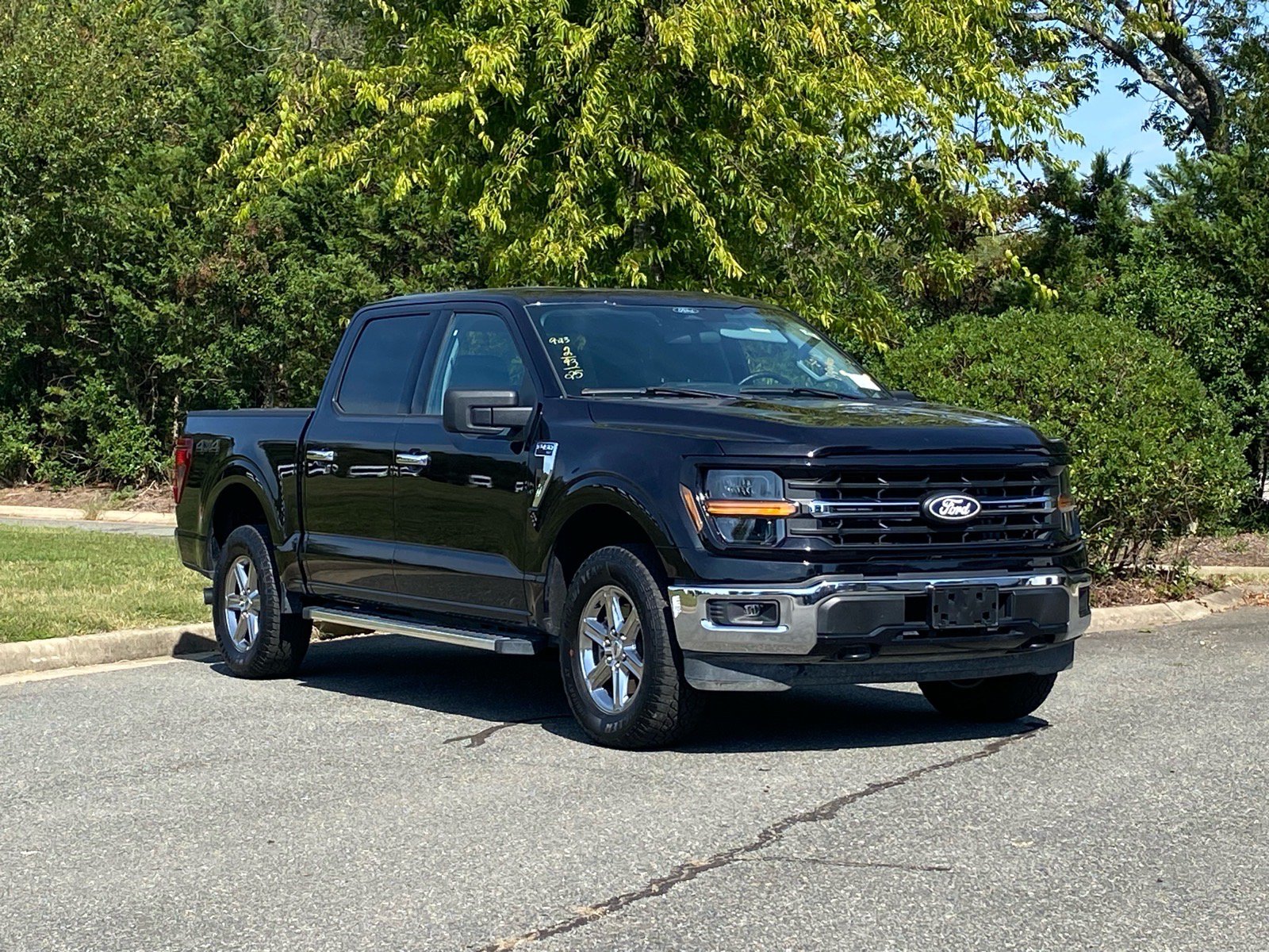 Used 2025 Ford F150 XLT w/ Equipment Group 301A Standard AWD/4WD image 2