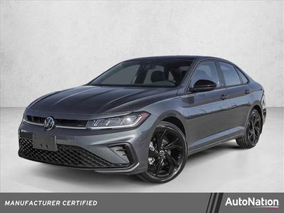 Certified 2025 Volkswagen Jetta SE w/ Sunroof Package