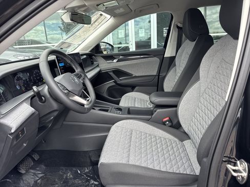 New 2026 Volkswagen Tiguan S image 7