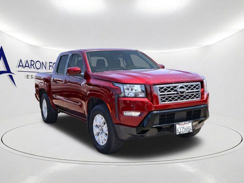 Used 2022 Nissan Frontier SV RWD image 3