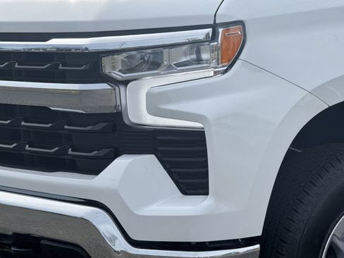 Used 2026 Chevrolet Silverado 1500 LT image 6