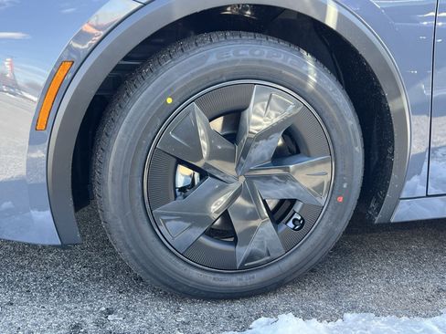 New 2026 Toyota Prius Plug-In Hybrid image 5