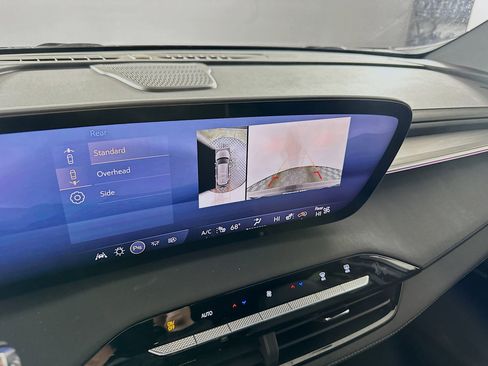 Used 2025 Buick Enclave Preferred image 22