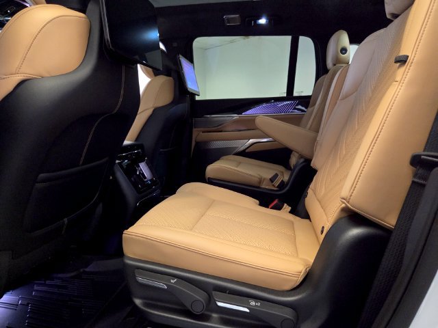 New 2026 Cadillac Escalade IQ Sport 2 w/ LPO, Floor Liner Package AWD/4WD image 12