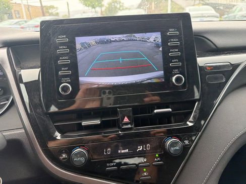 Used 2023 Toyota Camry LE image 7
