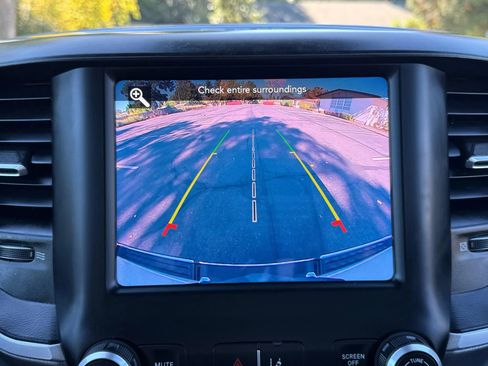 Used 2021 RAM 1500 Big Horn image 26