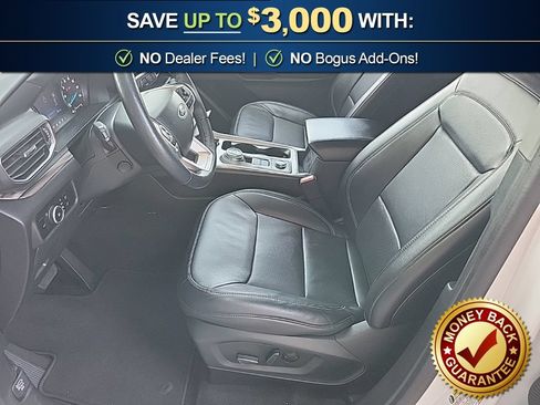 Used 2023 Ford Explorer Limited w/ Equipment Group 301A AWD/4WD image 14