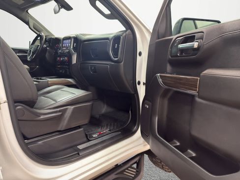 Used 2020 Chevrolet Silverado 1500 LT Trail Boss image 26