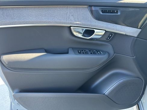 New 2026 Volvo XC90 B6 Ultra image 12