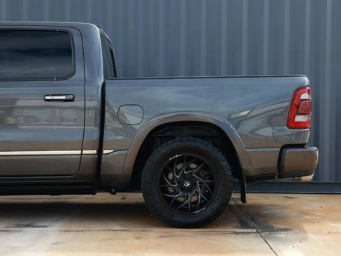 Used 2019 RAM 1500 Limited image 31