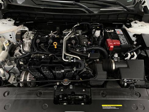 Certified 2025 Nissan Altima 2.5 SV FWD image 10