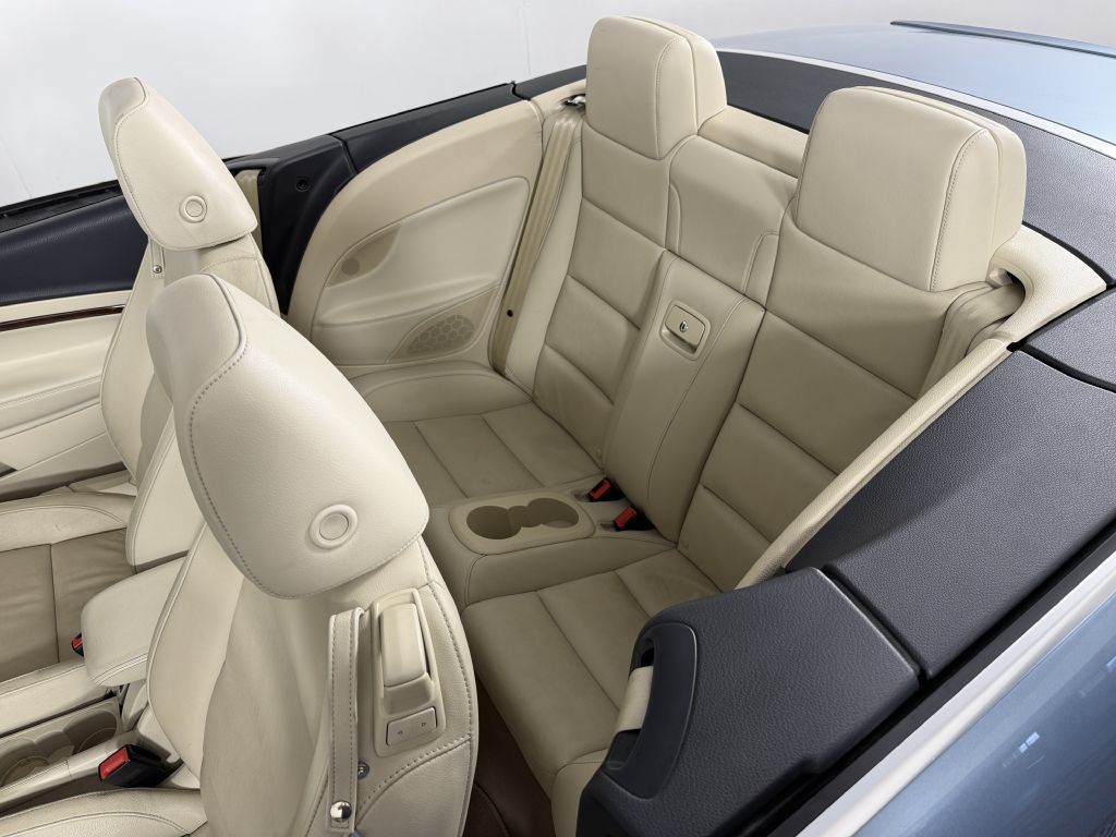 Used 2012 Volkswagen Eos Lux FWD image 21