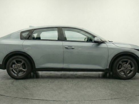Used 2025 Kia K4 LXS image 11