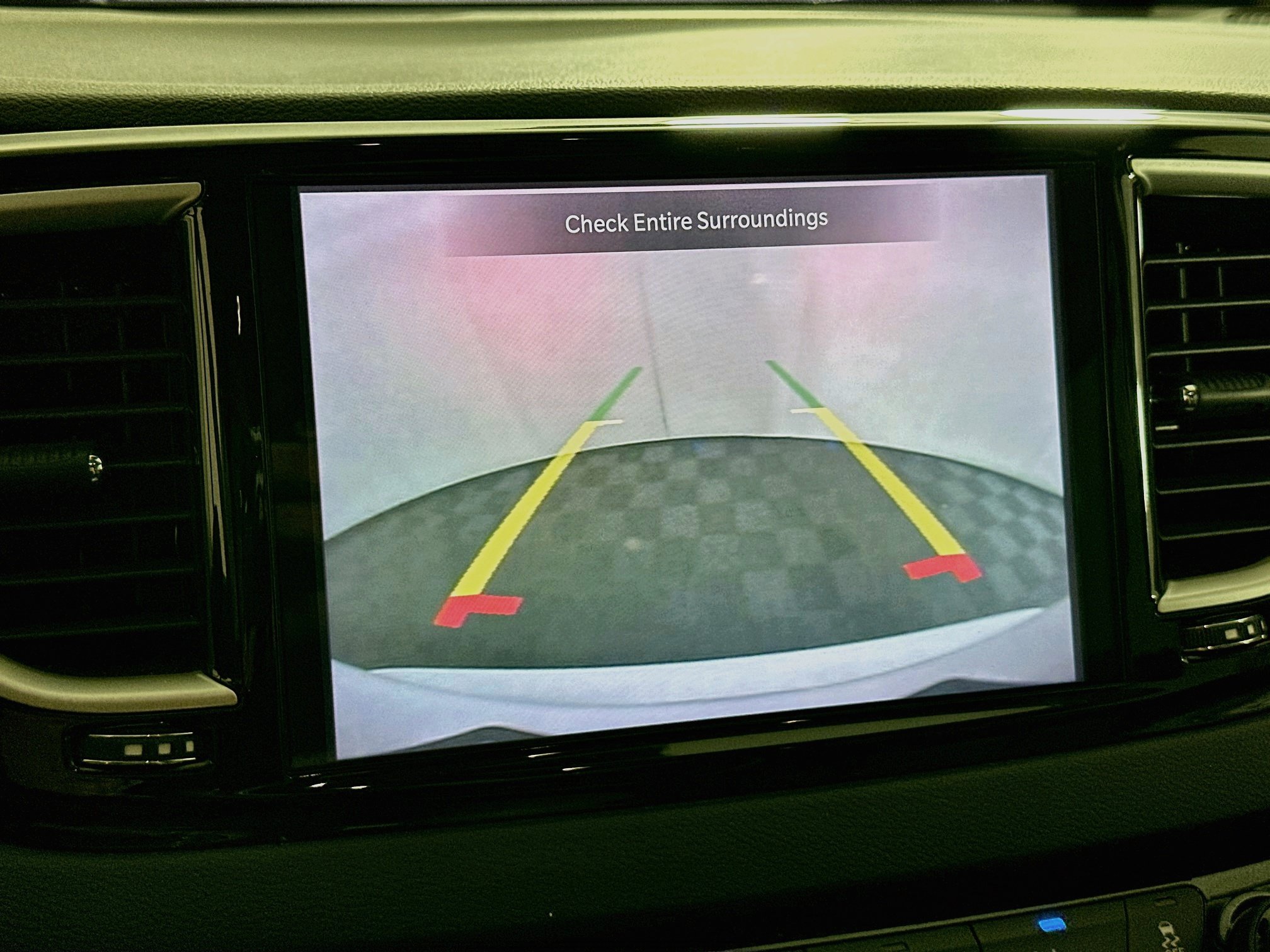 Used 2023 Chrysler Pacifica Touring-L FWD image 22