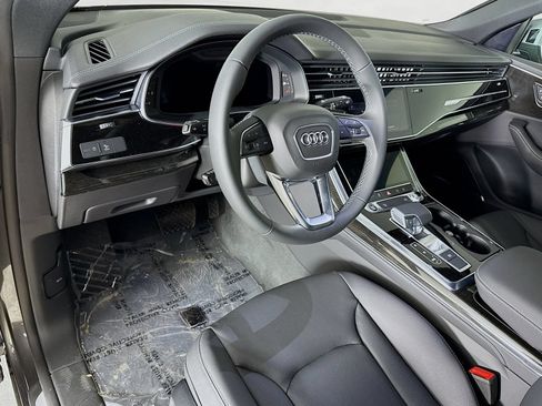 Certified 2025 Audi Q8 Premium Plus w/ Premium Plus Package AWD/4WD image 9