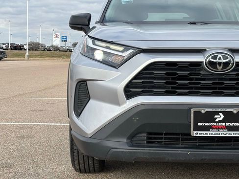 Used 2023 Toyota RAV4 LE image 4