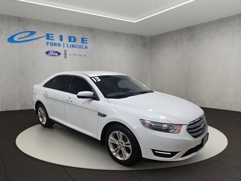 Used 2013 Ford Taurus SEL image 1