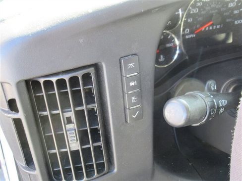 Used 2016 GMC Savana 3500 Extended image 24