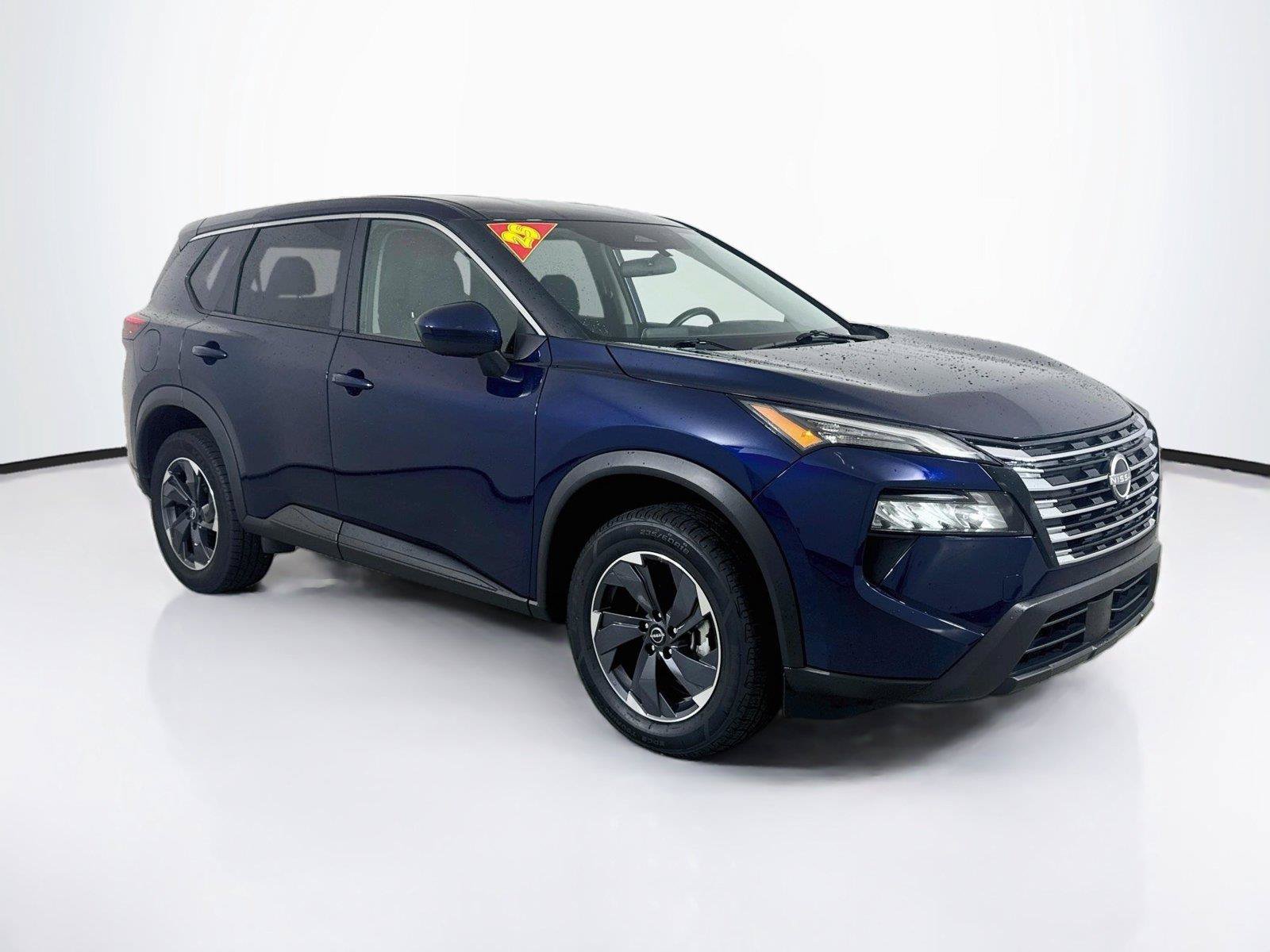 Used 2025 Nissan Rogue SV FWD image 6