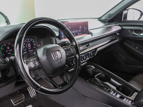 Used 2024 Honda Accord Sport image 23