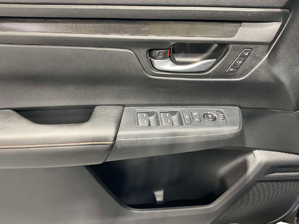Used 2025 Honda CR-V Sport-L image 18
