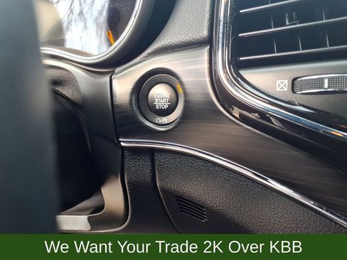 Used 2022 Jeep Grand Cherokee Limited image 23