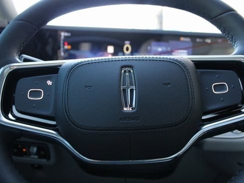 New 2026 Lincoln Nautilus Reserve image 35