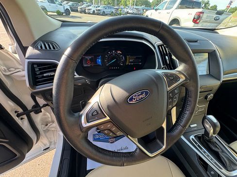 Used 2016 Ford Edge SEL w/ Equipment Group 201A FWD image 30