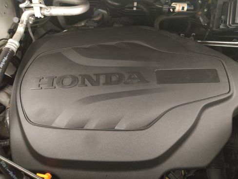 Used 2018 Honda Pilot Touring image 30