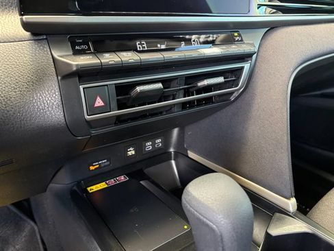 Used 2026 Toyota Camry LE FWD image 17