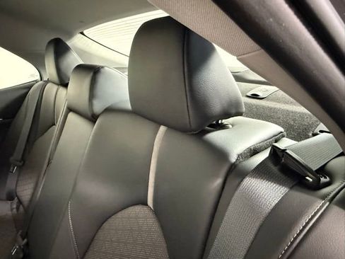 Used 2022 Toyota Camry XSE image 39