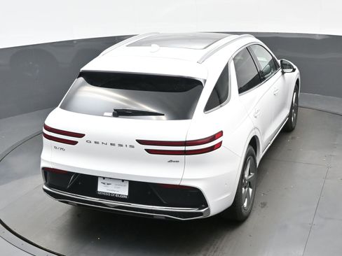 New 2026 Genesis GV70 2.5T Advanced image 25