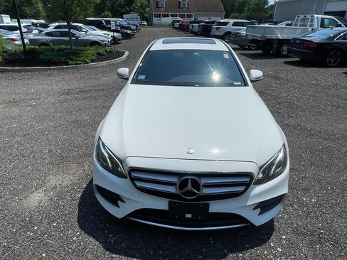 Used 2017 Mercedes-Benz E 300 4MATIC image 3