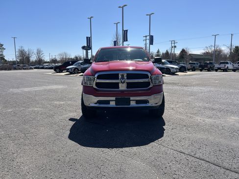 Used 2019 RAM 1500 Classic SLT AWD/4WD image 9