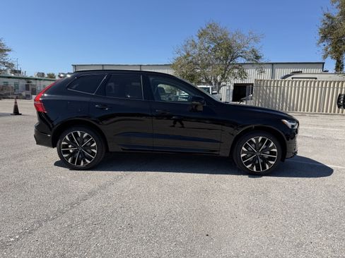 New 2026 Volvo XC60 B5 Ultra w/ Protection Package image 2