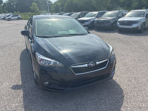 Used 2018 Subaru Impreza 2.0i Premium w/ Eyesight & BSD & Rcta AWD/4WD image 9