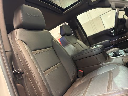 Used 2019 GMC Sierra 1500 Denali w/ Denali Ultimate Package image 22